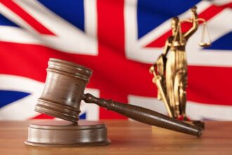 how-immigration-lawyers-in-the-united-kingdom-help-with-visa-applications