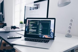 key-hosting-factors-that-affect-developer-productivity-and-ux