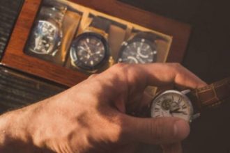 how-to-choose-the-right-watch-winder-for-your-collection